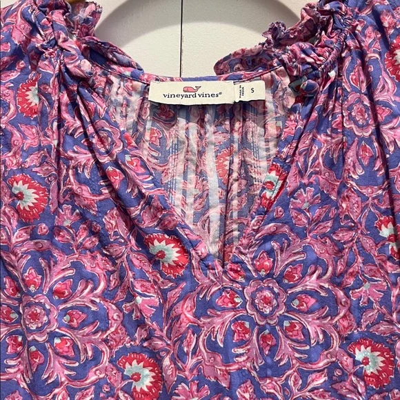 Vineyard Vines Katama Print Ruffle Dress size small purple and pink - Picture 3 of 4